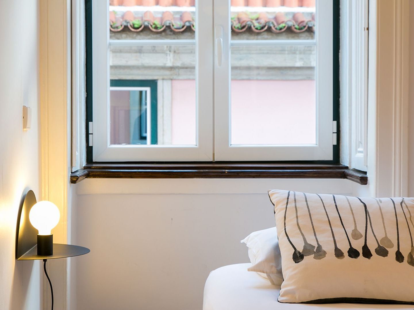 Joivy Splendid 2Br Flat In Bairro Alto, Nearby Luis De Camoes Square Apartment Lisboa Ngoại thất bức ảnh